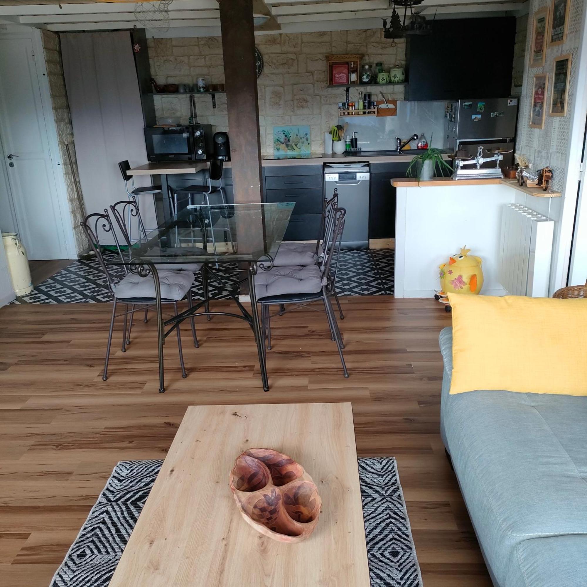 Grand Appartement Vue Magnifique Murat-le-Quaire Esterno foto